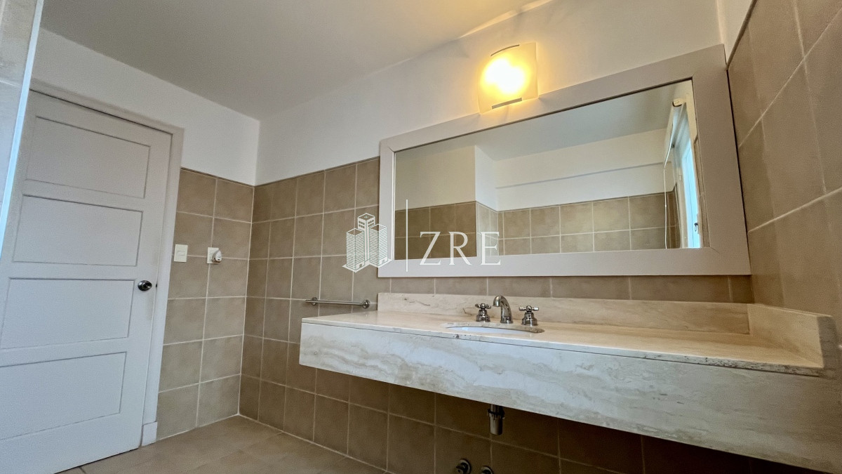 Oficina ID.1060 - Venta - Alquilo - Oficina  Punta del Este