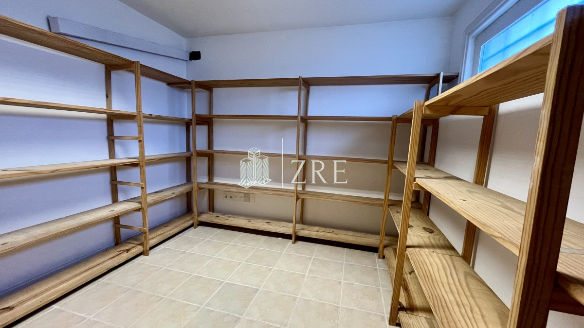 Oficina ID.1060 - Venta - Alquilo - Oficina  Punta del Este