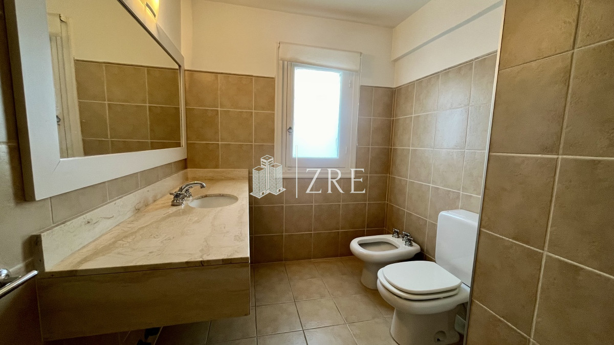 Oficina ID.1060 - Venta - Alquilo - Oficina  Punta del Este