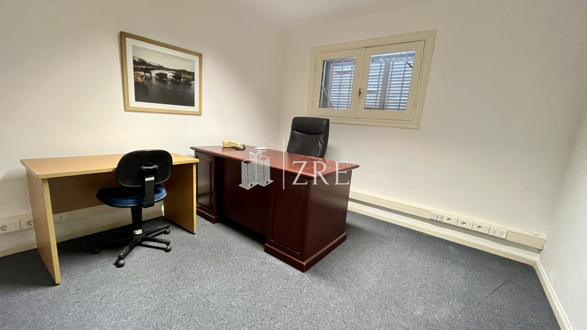 Oficina ID.1060 - Venta - Alquilo - Oficina  Punta del Este