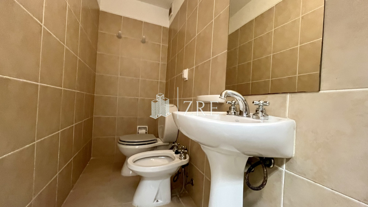 Oficina ID.1060 - Venta - Alquilo - Oficina  Punta del Este