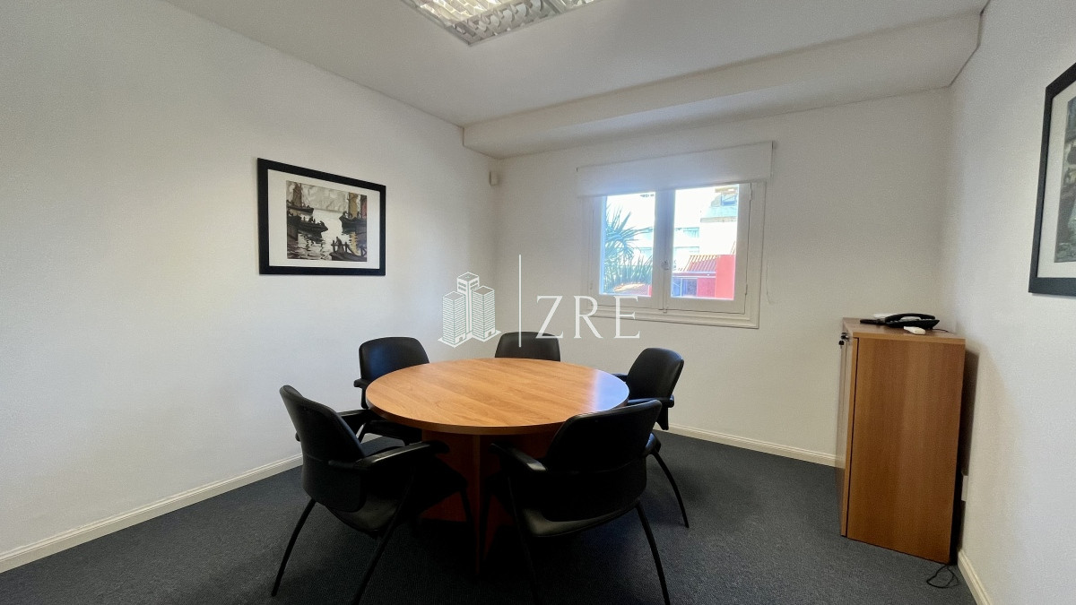 Oficina ID.1060 - Venta - Alquilo - Oficina  Punta del Este