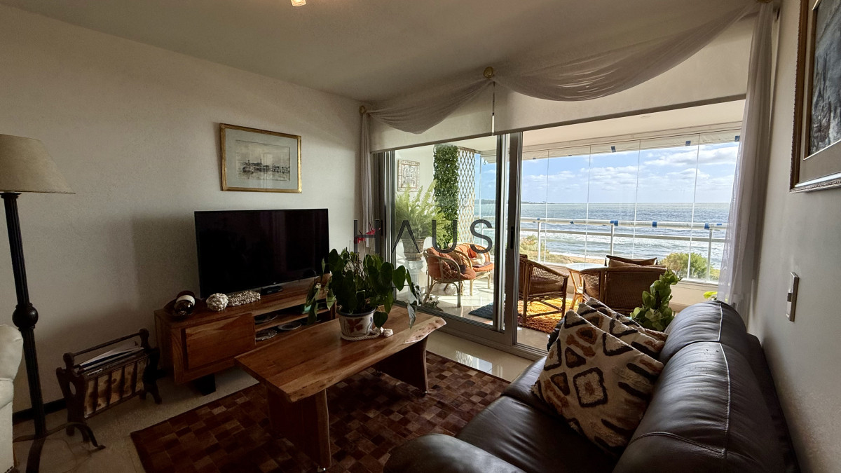 Apartamento ID.324 - VENTA APARTAMENTO 2 DORMITORIOS MANSA PUNTA DEL ESTE