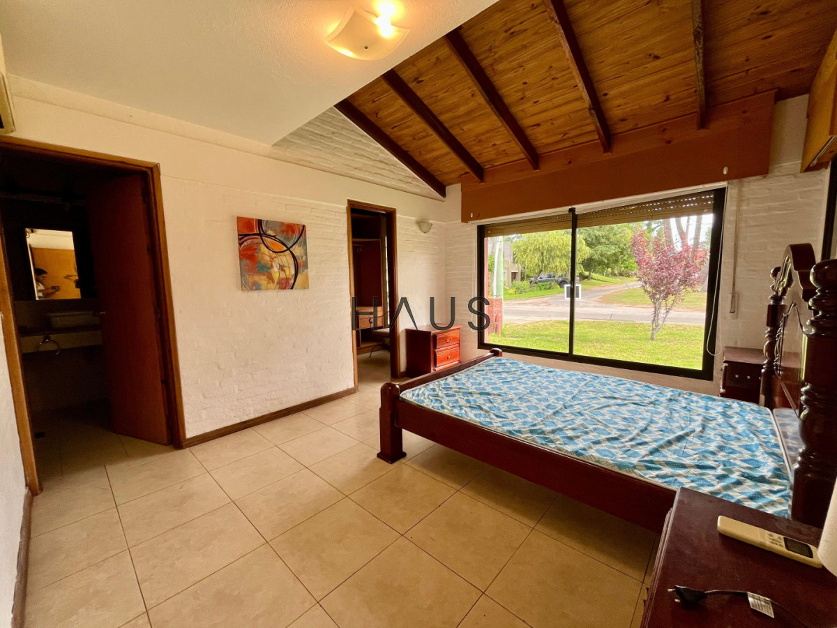 Casa ID.602 - VENTA CASA DE 4 DORMITORIOS PUNTA DEL ESTE 