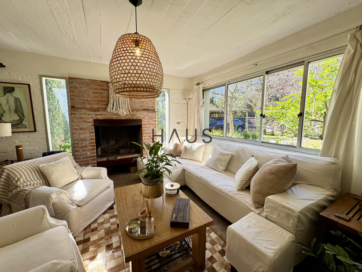 Casa ID.559 - Venta Casa 4 Dormitorios Pinares Punta del Este