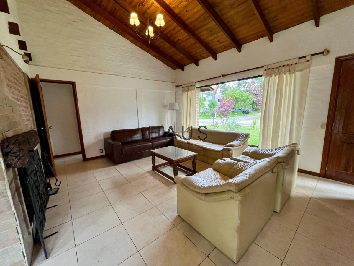 Casa ID.602 - VENTA CASA DE 4 DORMITORIOS PUNTA DEL ESTE 