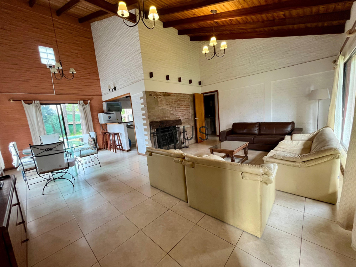 Casa ID.602 - VENTA CASA DE 4 DORMITORIOS PUNTA DEL ESTE 