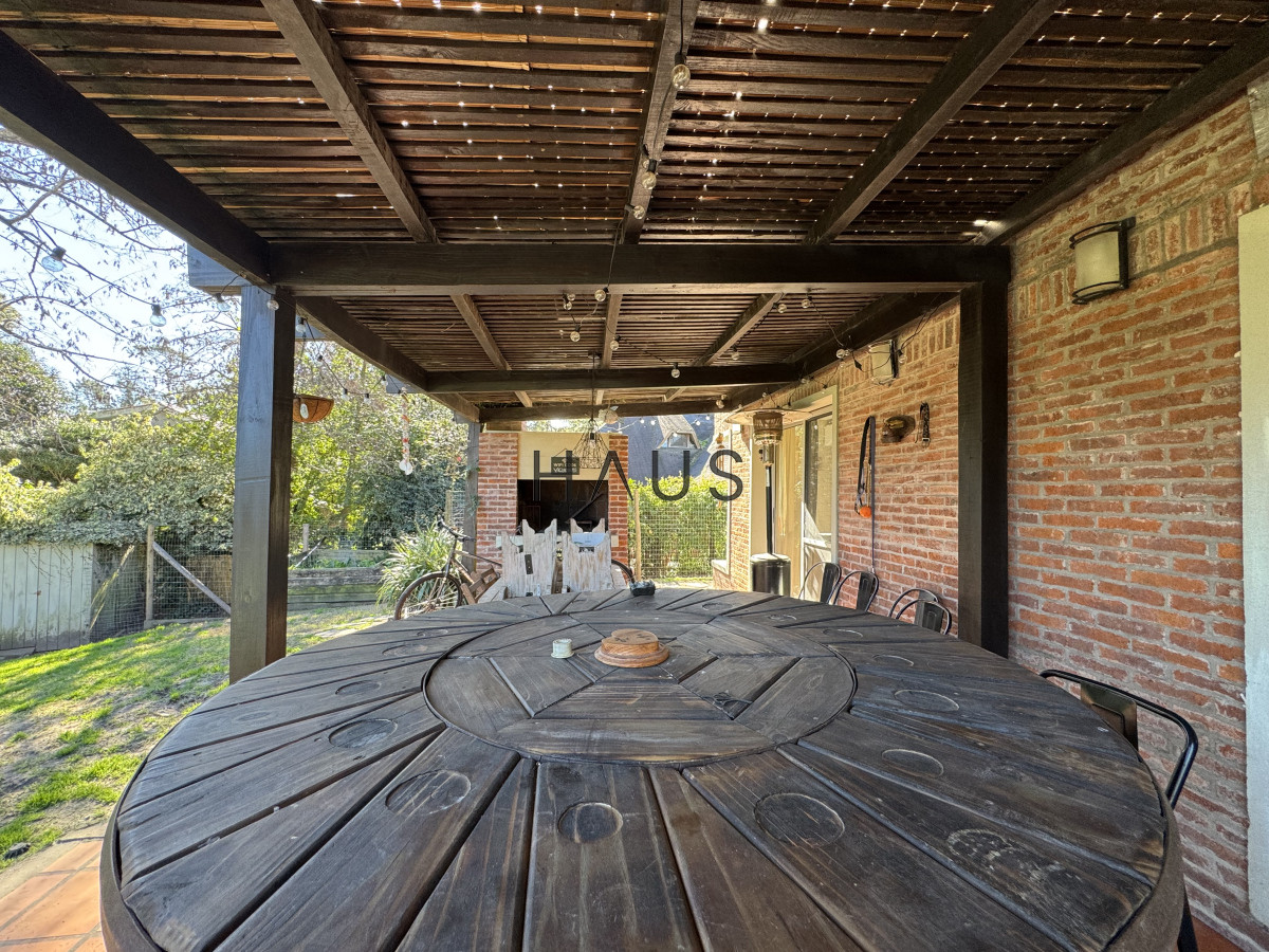 Casa ID.559 - Venta Casa 4 Dormitorios Pinares Punta del Este