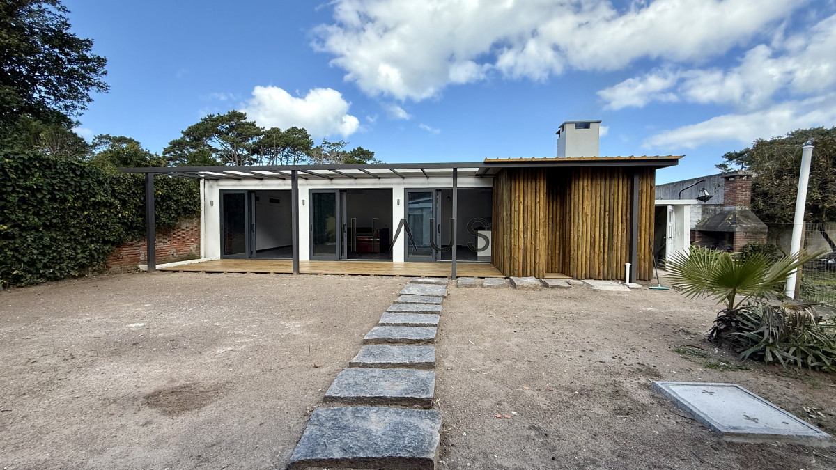 Casa ID.237 - Casa 3 dormitorios San Rafael Punta del Este RECICLADA
