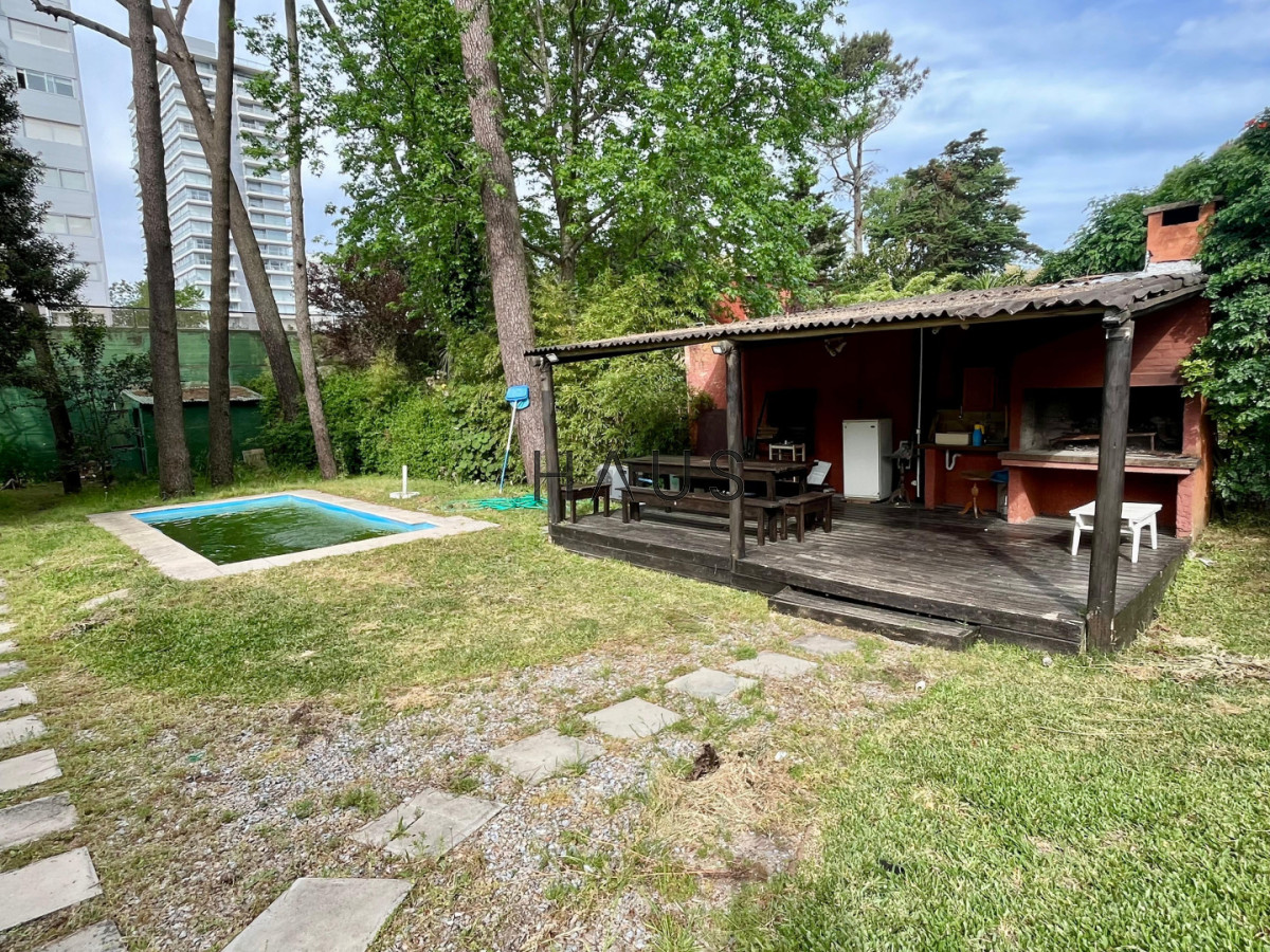 Casa ID.602 - VENTA CASA DE 4 DORMITORIOS PUNTA DEL ESTE 