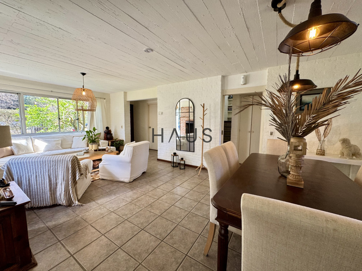 Casa ID.559 - Venta Casa 4 Dormitorios Pinares Punta del Este