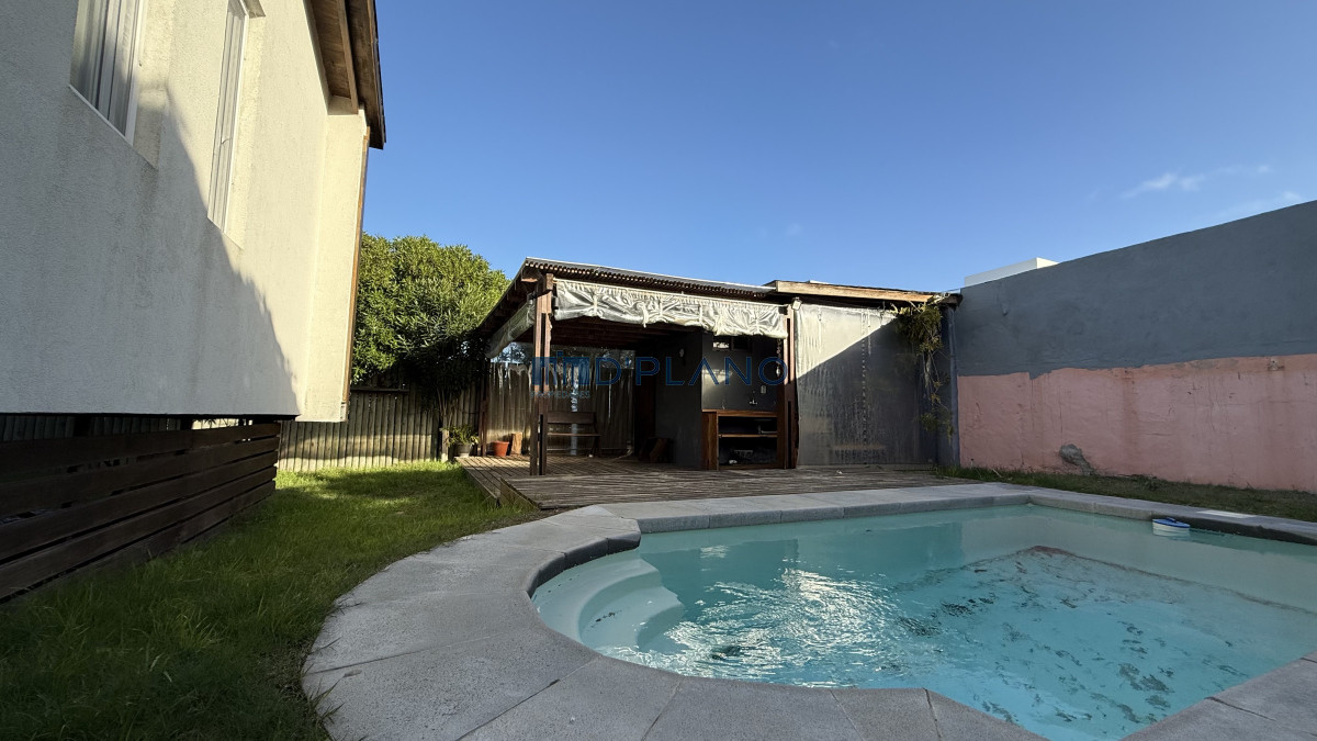 Casa ID.76 - VENTA CASA 2 DORMITORIOS LAS GRUTAS