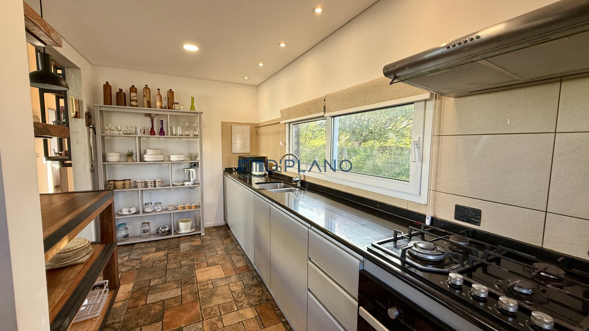 Casa ID.76 - VENTA CASA 2 DORMITORIOS LAS GRUTAS