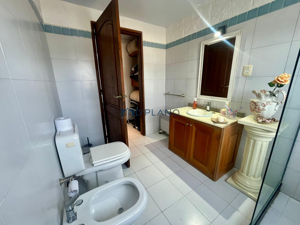 Casa ID.75 - VENTA CASA 3 DORMITORIOS 3 BAÑOS PORTEZUELO