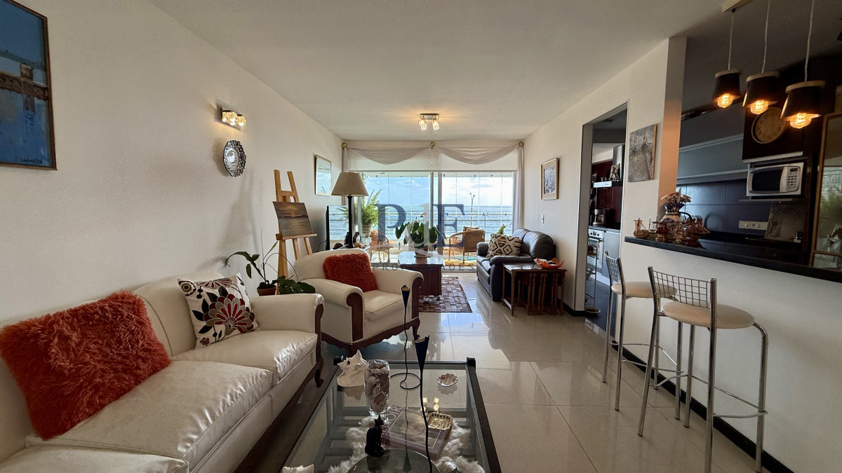 VENTA APARTAMENTO 2 DORMITORIOS MANSA PUNTA DEL ESTE - Imagen 2
