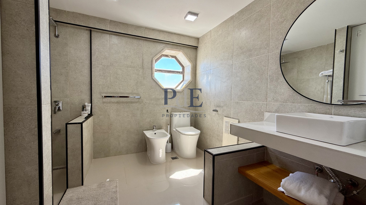 Alquiler Temporada 3 Dormitorios y Servicio - Imagen 19