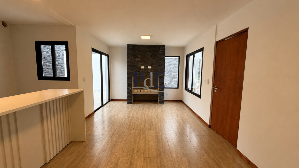 Casa en venta tres dormitorios Punta del Este  - Imagen 2