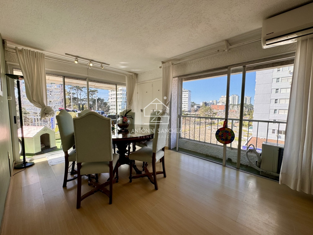 Apartamento ID.1126 - Venta Apartamento 3 dormitorios Punta del Este