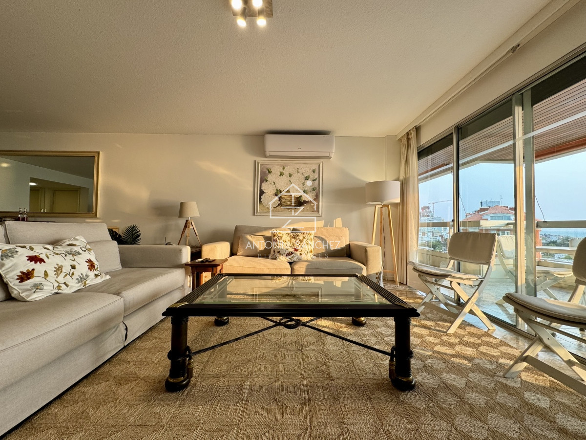 Apartamento ID.1006 - Venta Apartamento 3 Dormitorios Punta Del Este Mansa