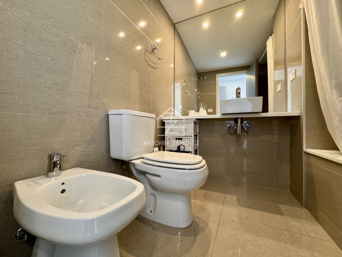 Apartamento ID.1114 - Venta apartamento 2 dormitorios Punta del Este