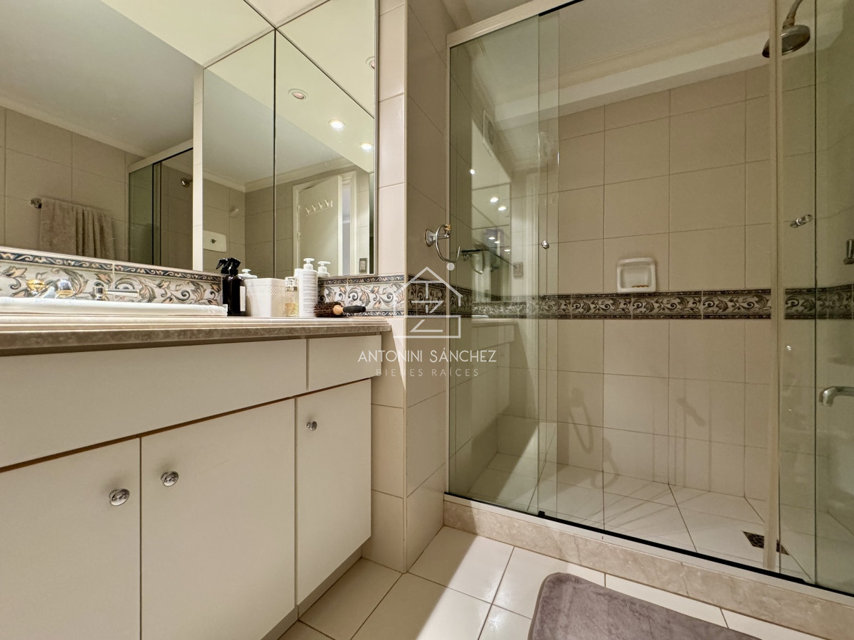 Apartamento ID.1006 - Venta Apartamento 3 Dormitorios Punta Del Este Mansa
