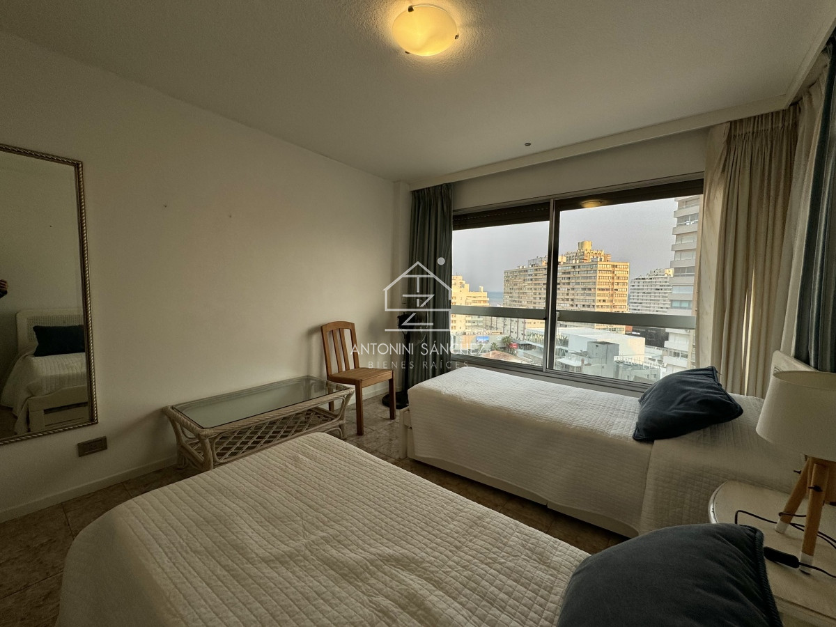 Apartamento ID.1006 - Venta Apartamento 3 Dormitorios Punta Del Este Mansa