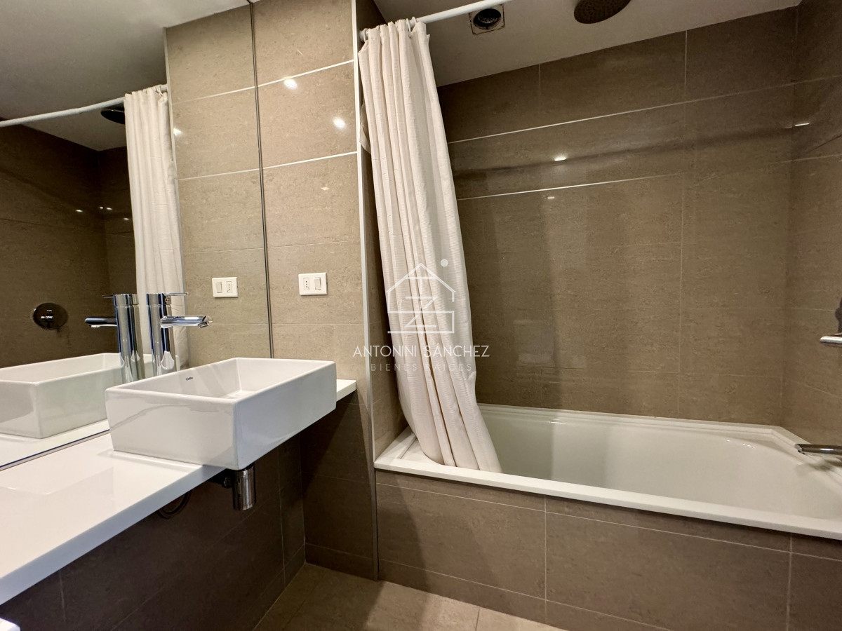 Apartamento ID.1114 - Venta apartamento 2 dormitorios Punta del Este