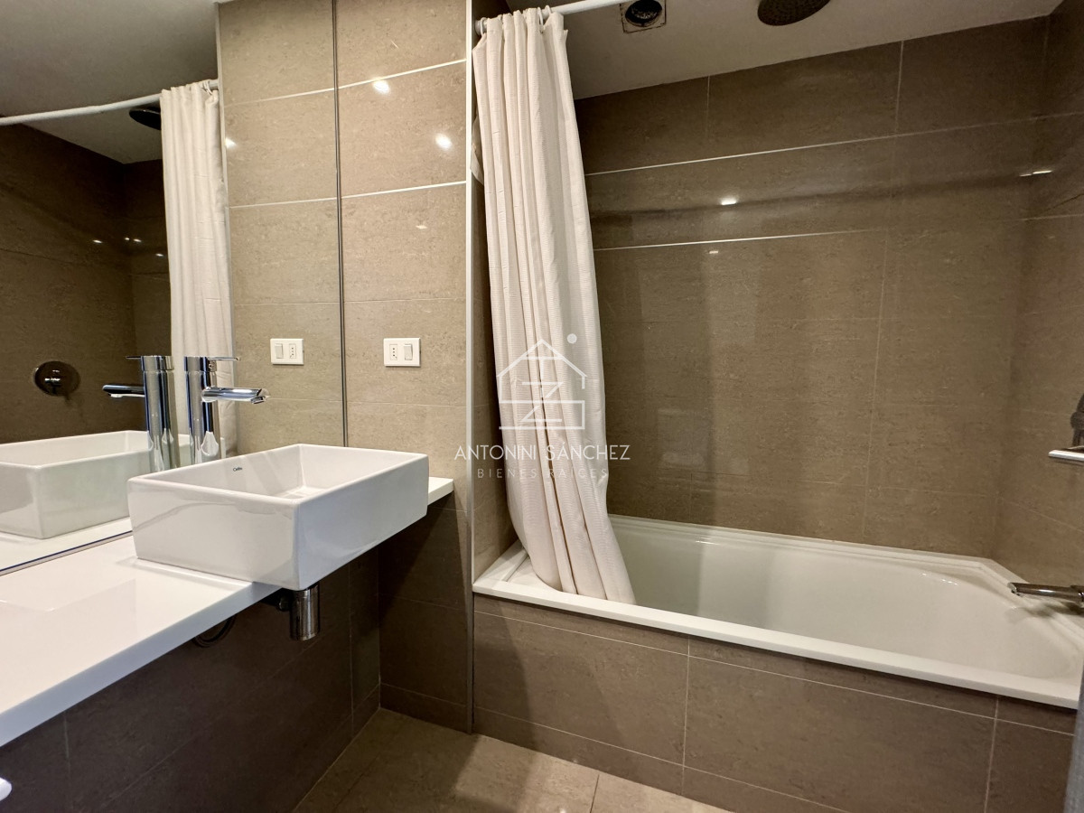 Apartamento ID.1114 - Venta apartamento 2 dormitorios Punta del Este