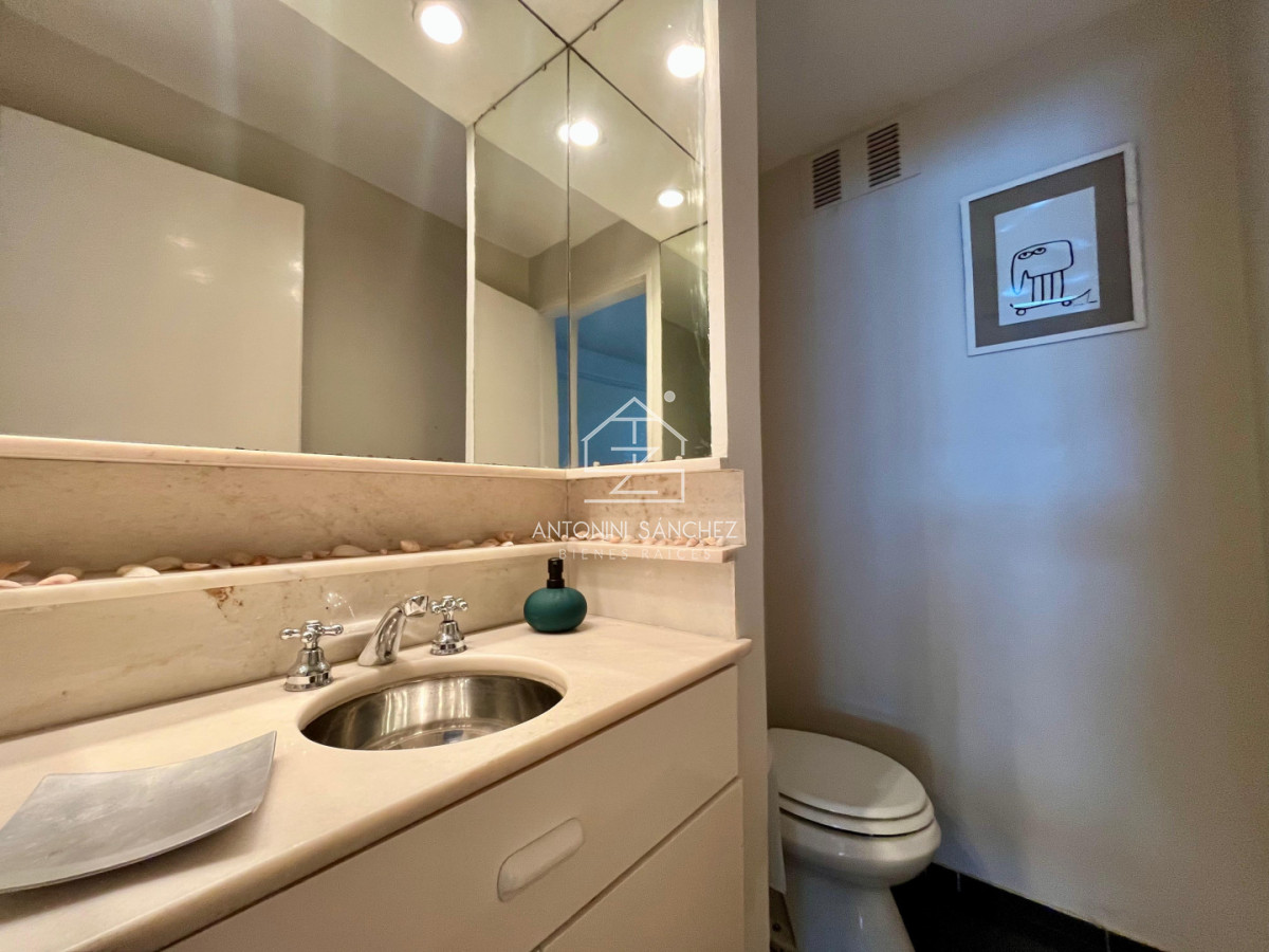 Apartamento ID.2953 - VENTA APARTAMENTO 4 DORMITORIOS PUNTA DEL ESTE