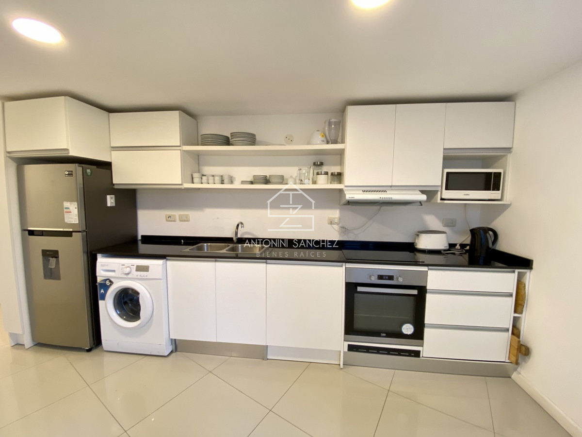 Apartamento ID.478 - Apartamento venta 3 dormitorios mas dependencia 