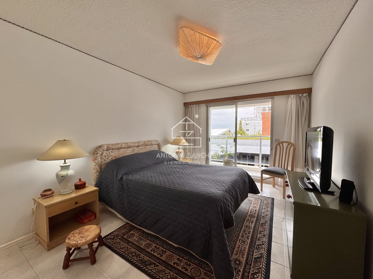 Apartamento ID.1574 - Alquiler temporal apartamento 1 dormitorio y medio Punta del Este