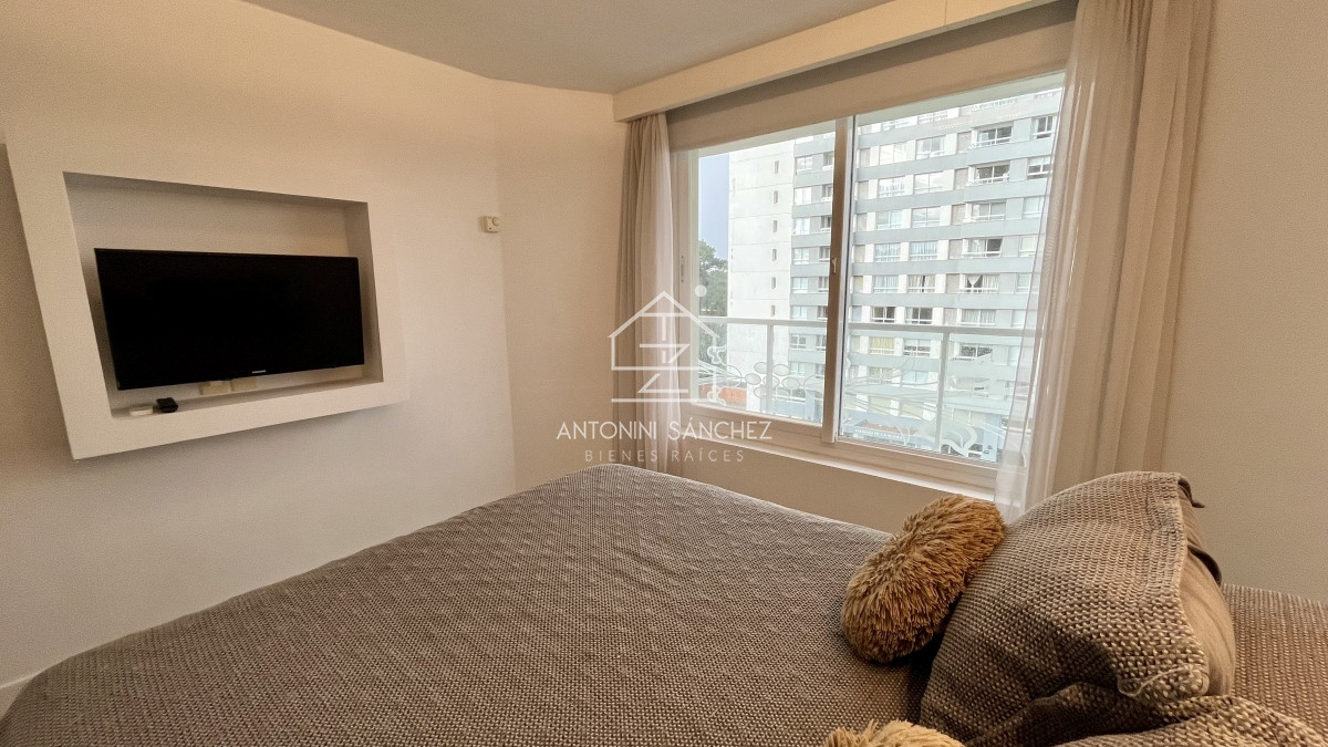 Apartamento ID.387 - Apartamento venta 1 dormitorio y medio Punta del Este