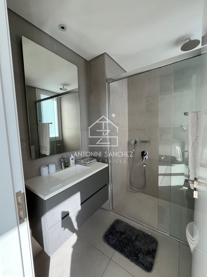Apartamento ID.2398 - VENTA APARTAMENTO 4 SUITES LE PARC 3 PLAYA BRAVA PUNTA DEL ESTE 