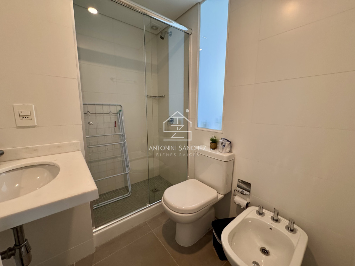 Apartamento ID.1865 - Venta apartamento 2 dormitorios 2 baños Punta del Este