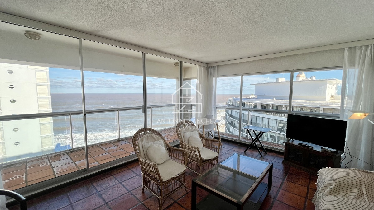 Apartamento ID.456 - Apartamento 2 dormitorios Punta del Este vista a la Brava