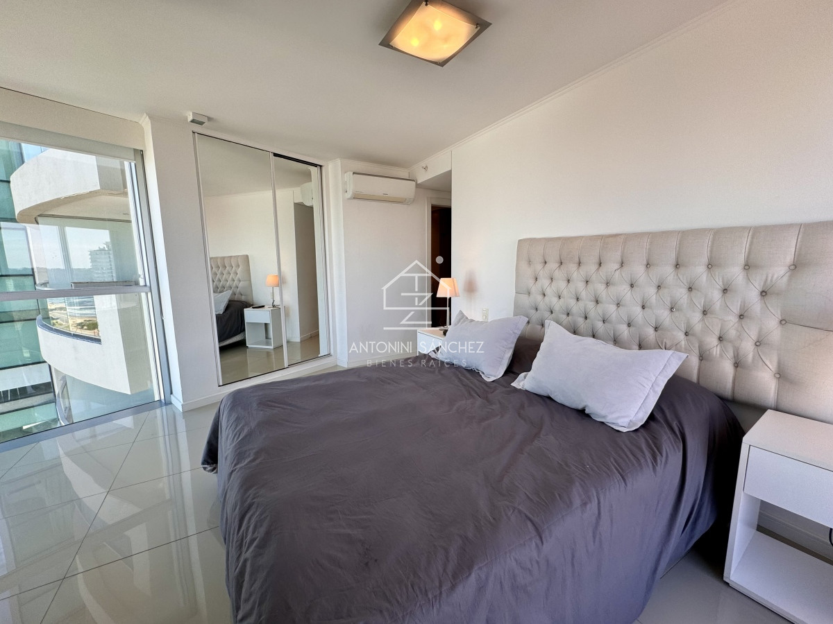 Apartamento ID.1089 - Venta Apartamento 3 dormitorios 4 baños Punta del Este