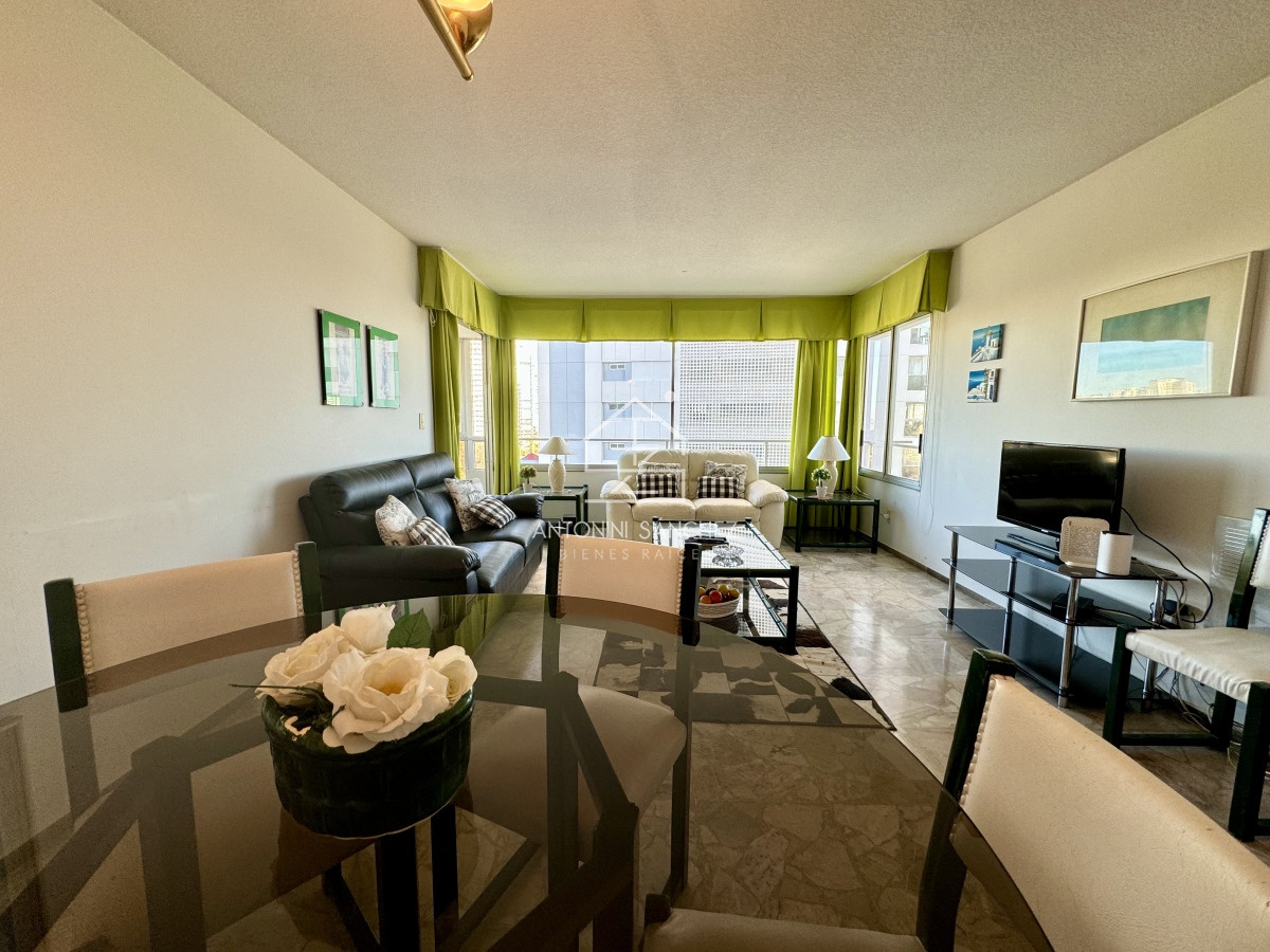 Apartamento ID.1083 - Venta apartamento 2 dormitorios mas dependencia