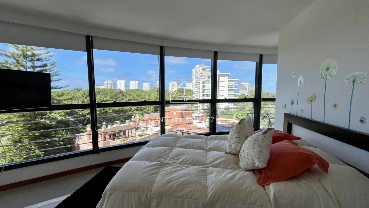 Apartamento ID.1917 - Venta Apartamento 3 Dormitorios Punta del Este Av Roosevelt