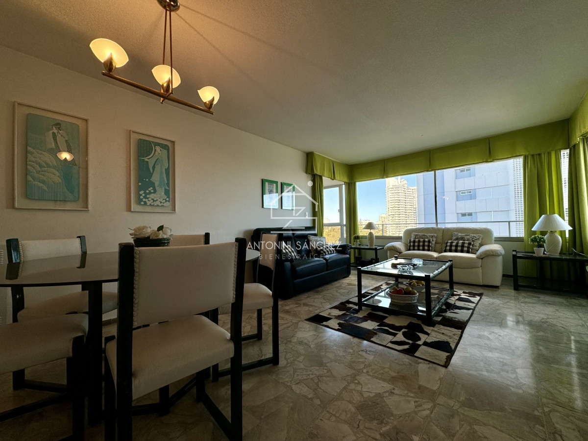 Apartamento ID.1083 - Venta apartamento 2 dormitorios mas dependencia