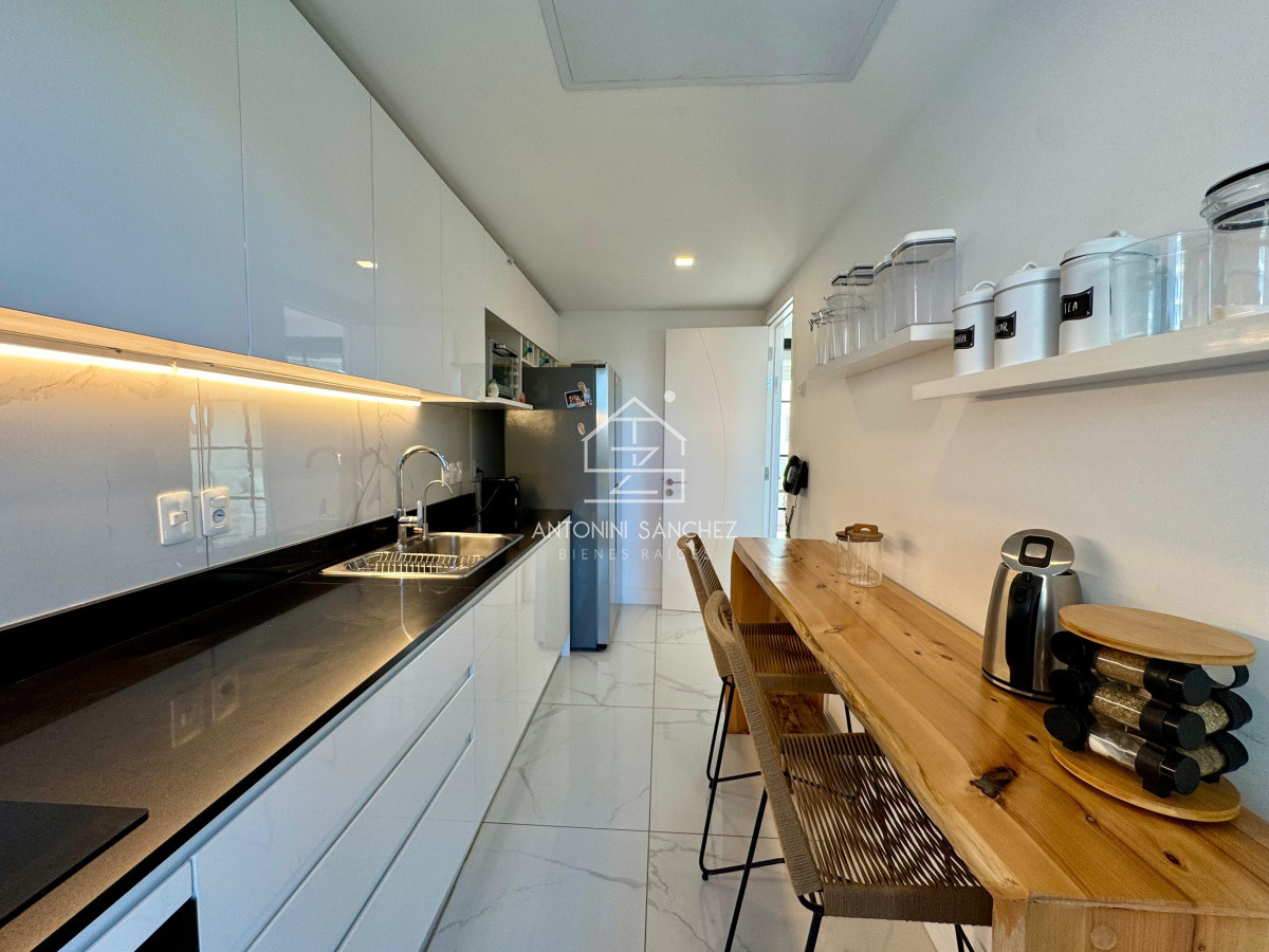 Apartamento ID.2570 - Venta apartamanto 2 dormitorios Punta del Este