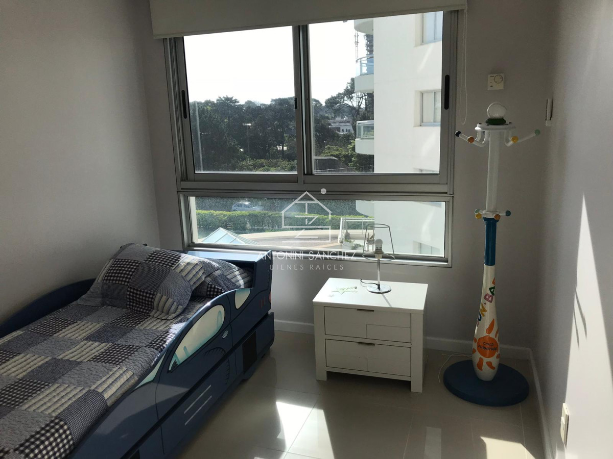 Apartamento ID.1254 - Venta apartamento 3 dormitorios mas dependencia Punta del Este