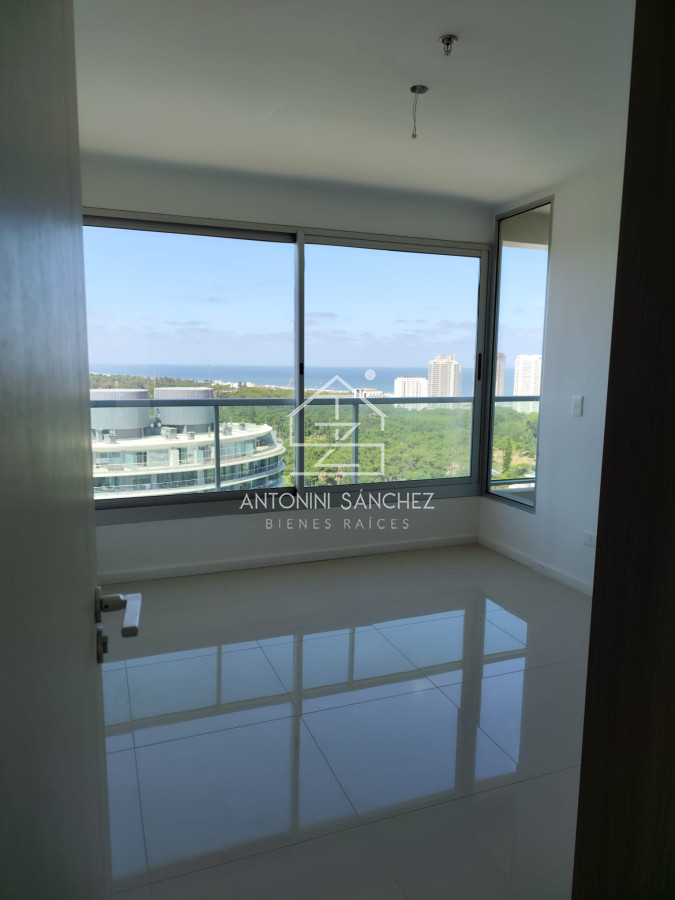 Apartamento ID.1166 - Venta apartamento 3 dormitorios Punta del Este