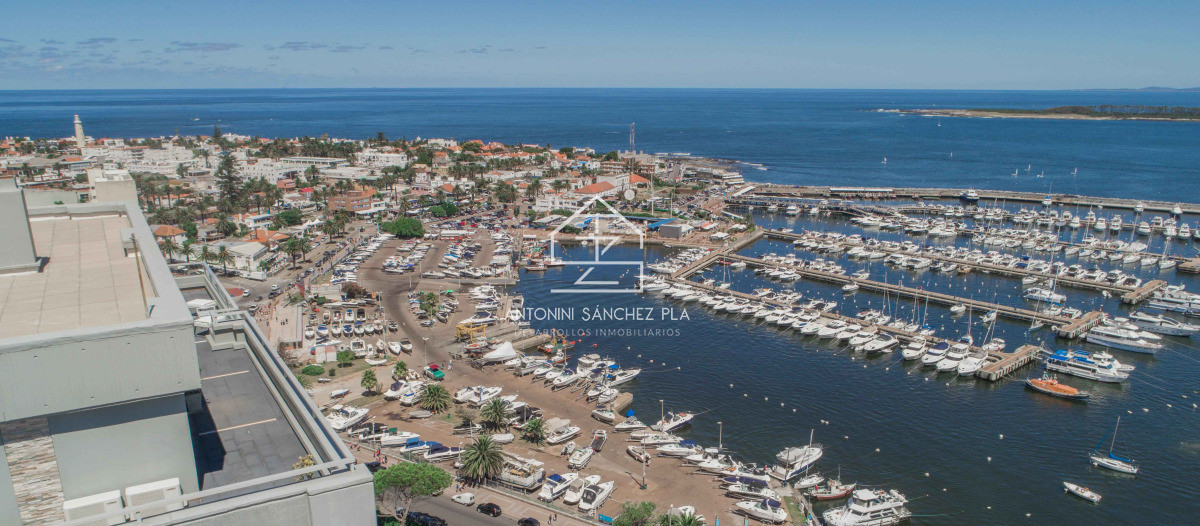 Apartamento ID.3641 - PISO ALTO CON VISTA AL PUERTO