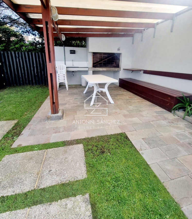 Apartamento ID.1311 - Venta Apartamento 1 Dormitorio Punta del Este Aidy Grill