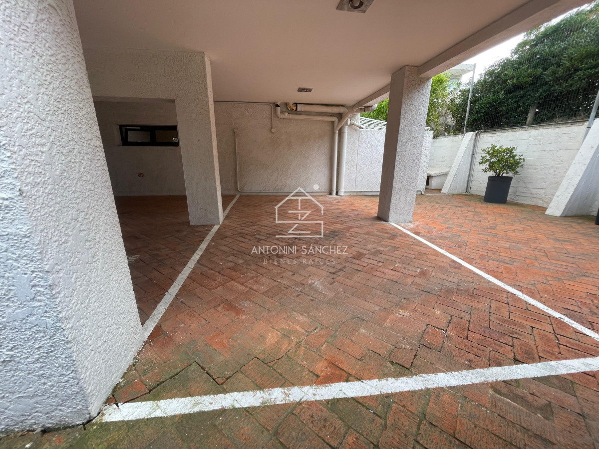 Apartamento ID.2286 - Venta de Apartamento en Mansa-Punta Del Este