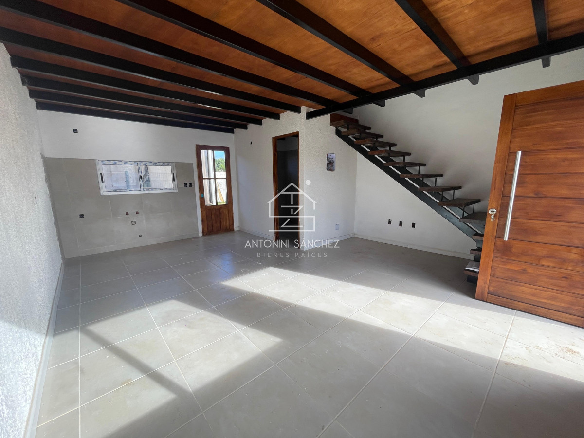 Apartamento ID.2315 - Venta de Duplex en Maldonado