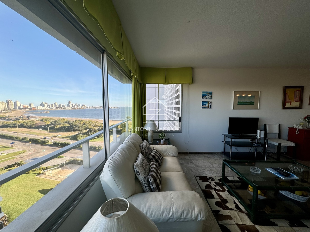 Apartamento ID.1083 - Venta apartamento 2 dormitorios mas dependencia