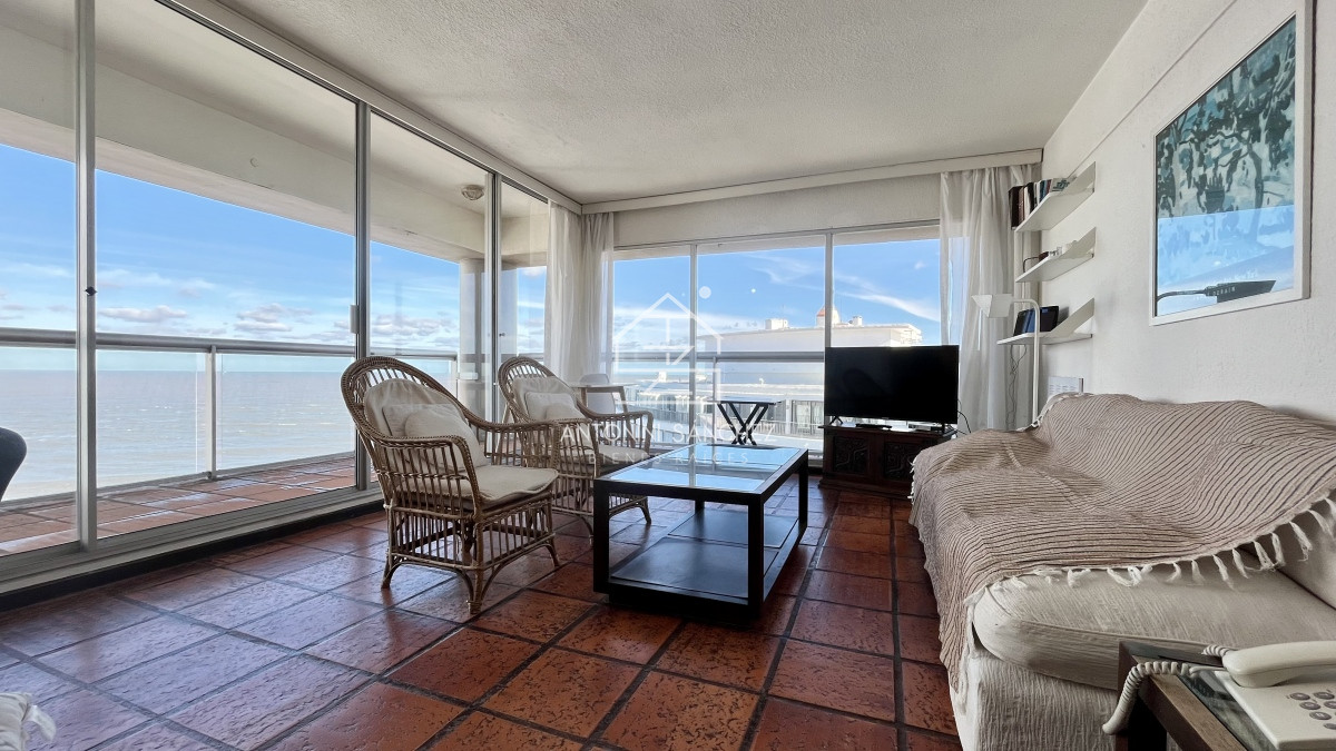 Apartamento ID.456 - Apartamento 2 dormitorios Punta del Este vista a la Brava