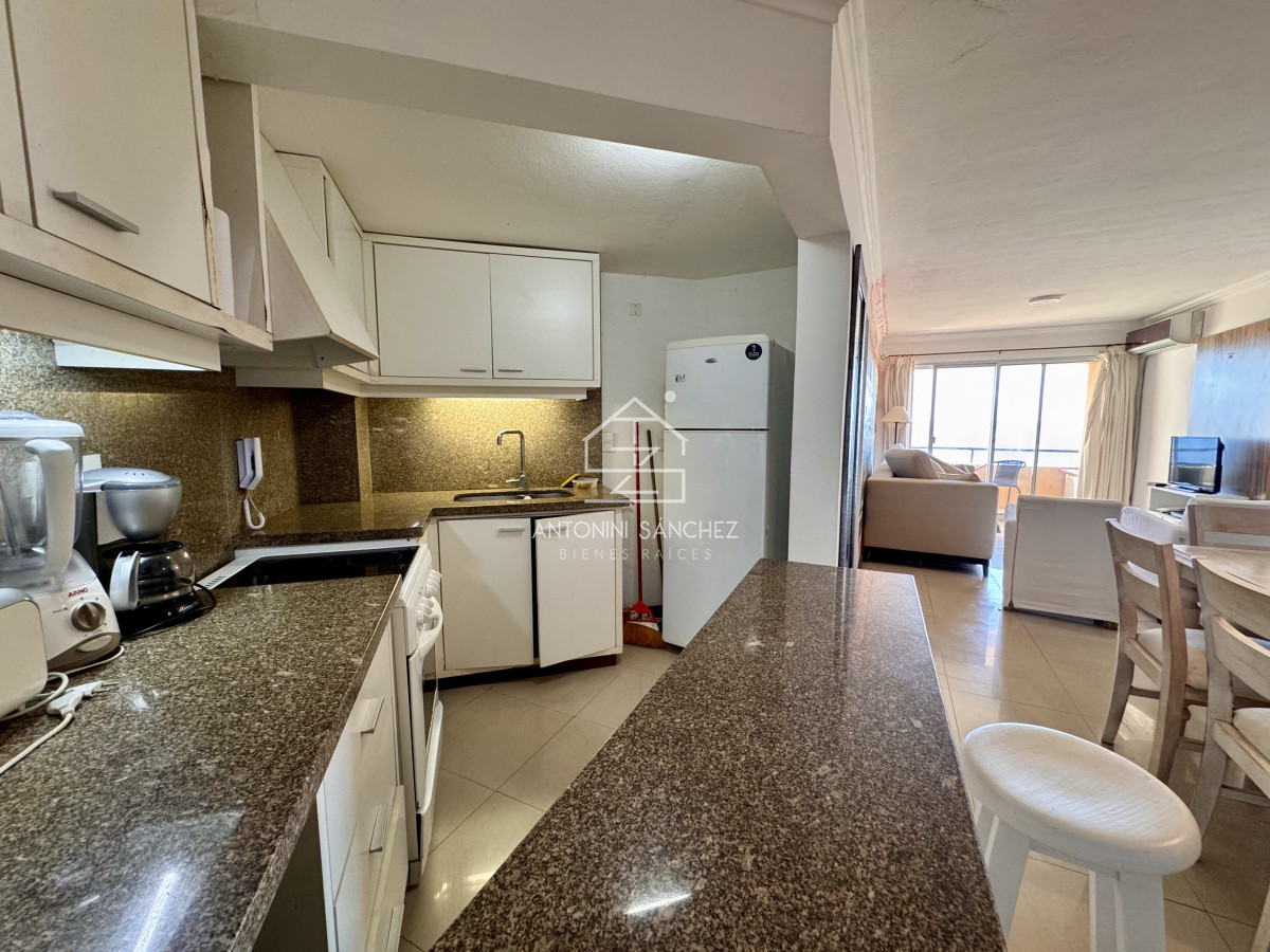 Apartamento ID.1344 - Venta apartamento 2 dormitorios 2 baños primera linea