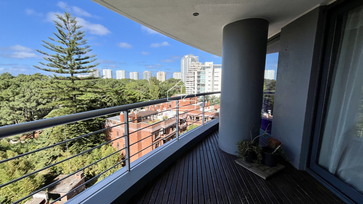 Apartamento ID.1917 - Venta Apartamento 3 Dormitorios Punta del Este Av Roosevelt